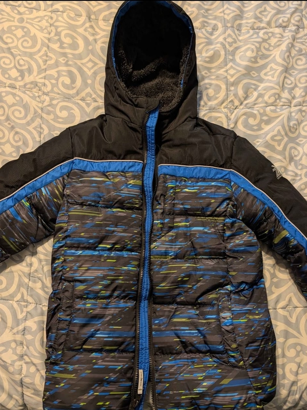ZeroXposur Black & Blue Kids Hooded Puffer Jacket, Size M (8-10)